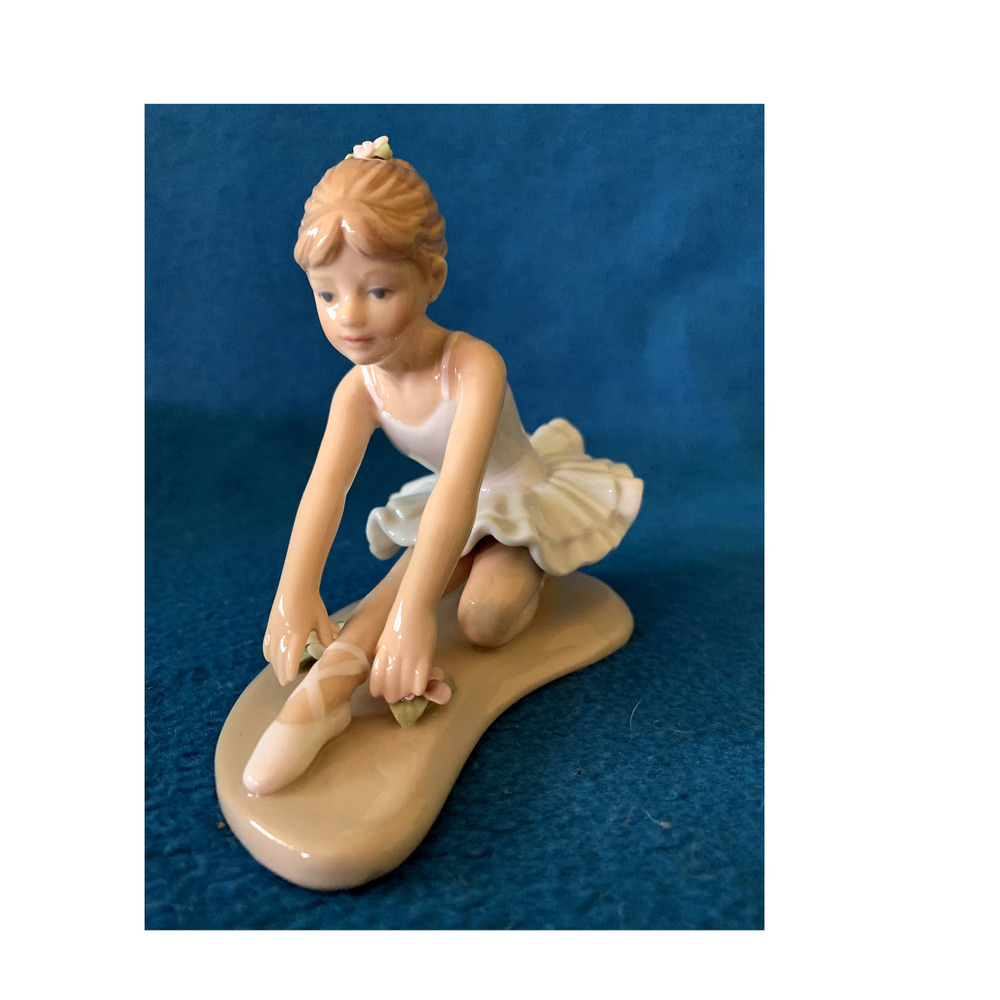 ASPEN GALLERY COLLECTION Ballerina